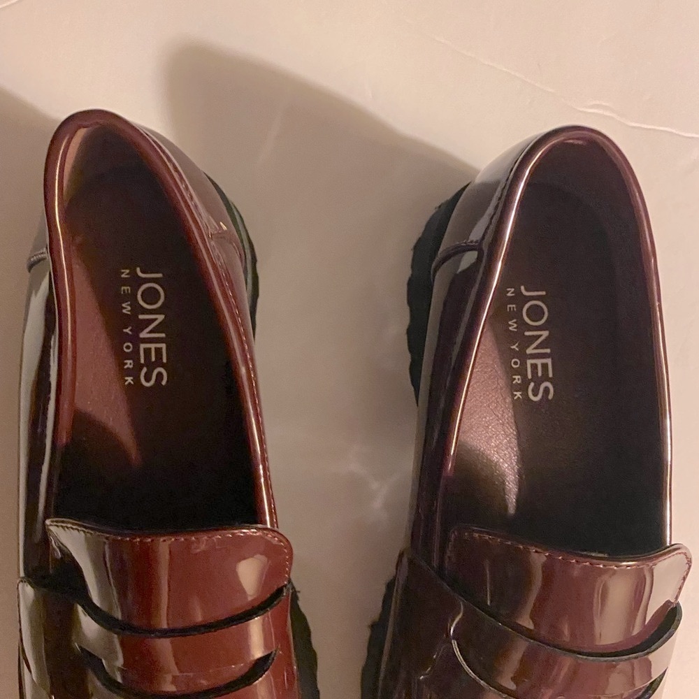 Jones New York Penny Loafer, Prizey, Faux Patent Leather,Wine, Sz 6.5, preppy - Picture 8 of 13